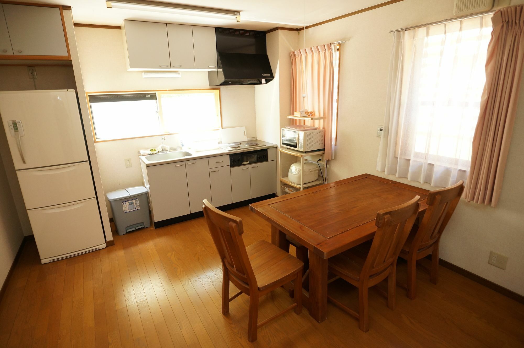 Hakuba Canadian Lodge Εξωτερικό φωτογραφία